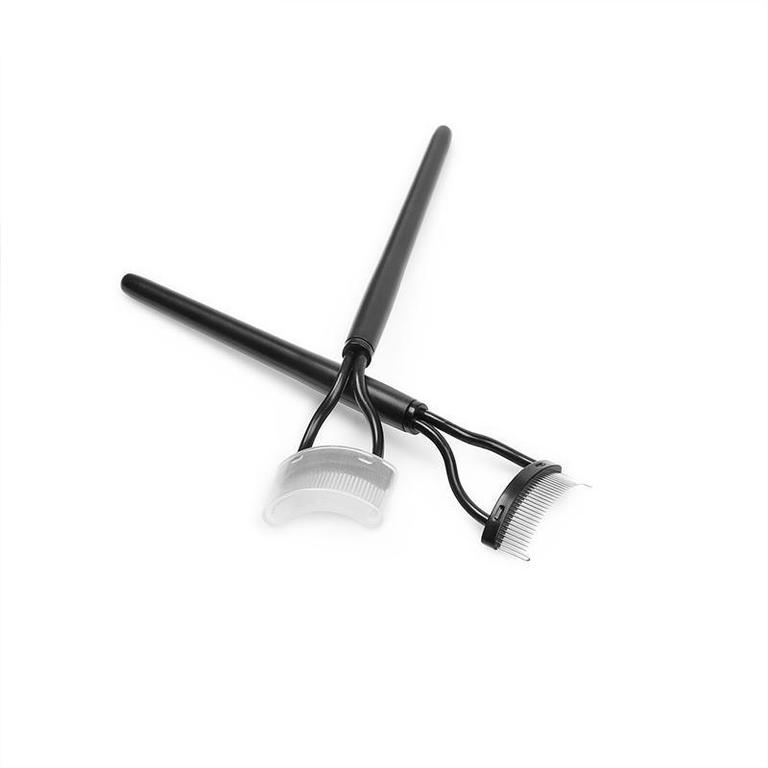 How to use a Metal Eyelash Comb For Perfect Lashes